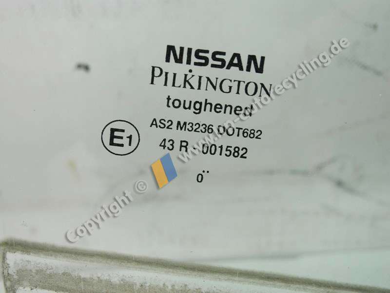 Nissan Almera N16 BJ2001 Türscheibe hinten rechts 5türig